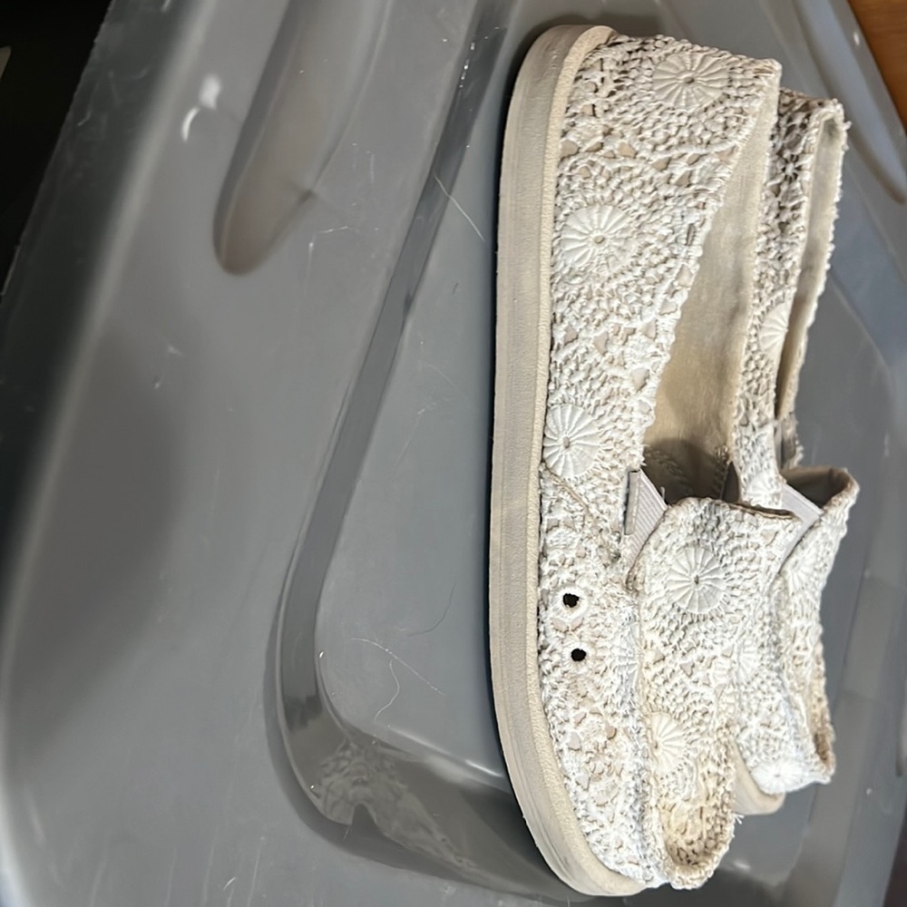 White Sanuk  women  9